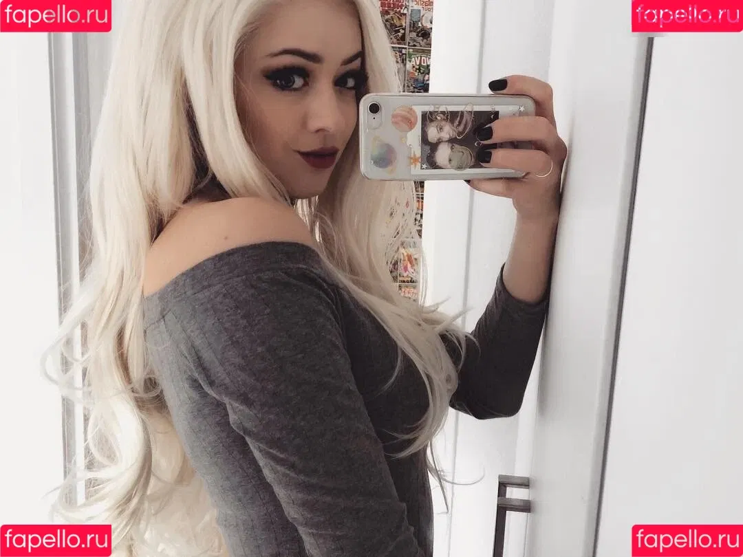 Farbenfuchs / Leslie / calisto.c Onlyfans Photo Gallery 