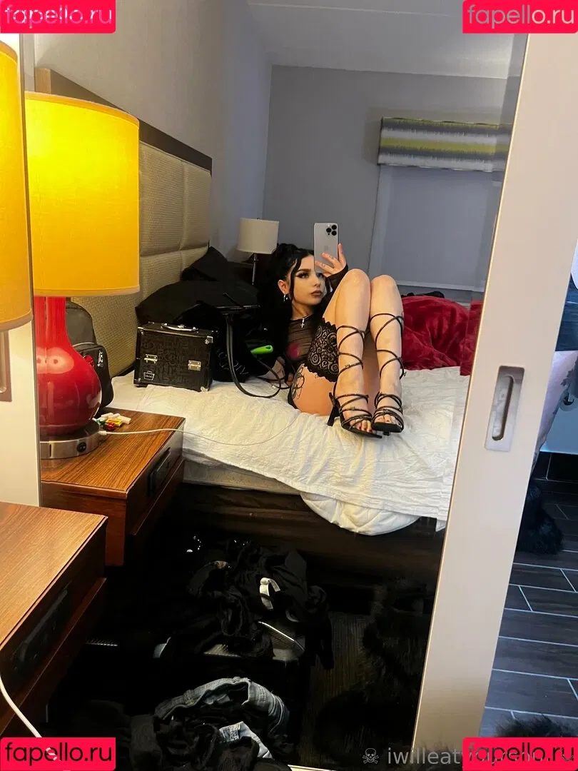 iwilleatyoursoul Onlyfans Photo Gallery 