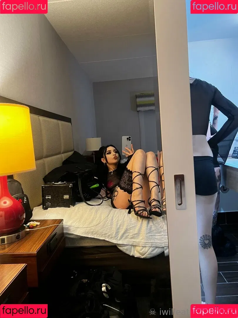 iwilleatyoursoul Onlyfans Photo Gallery 