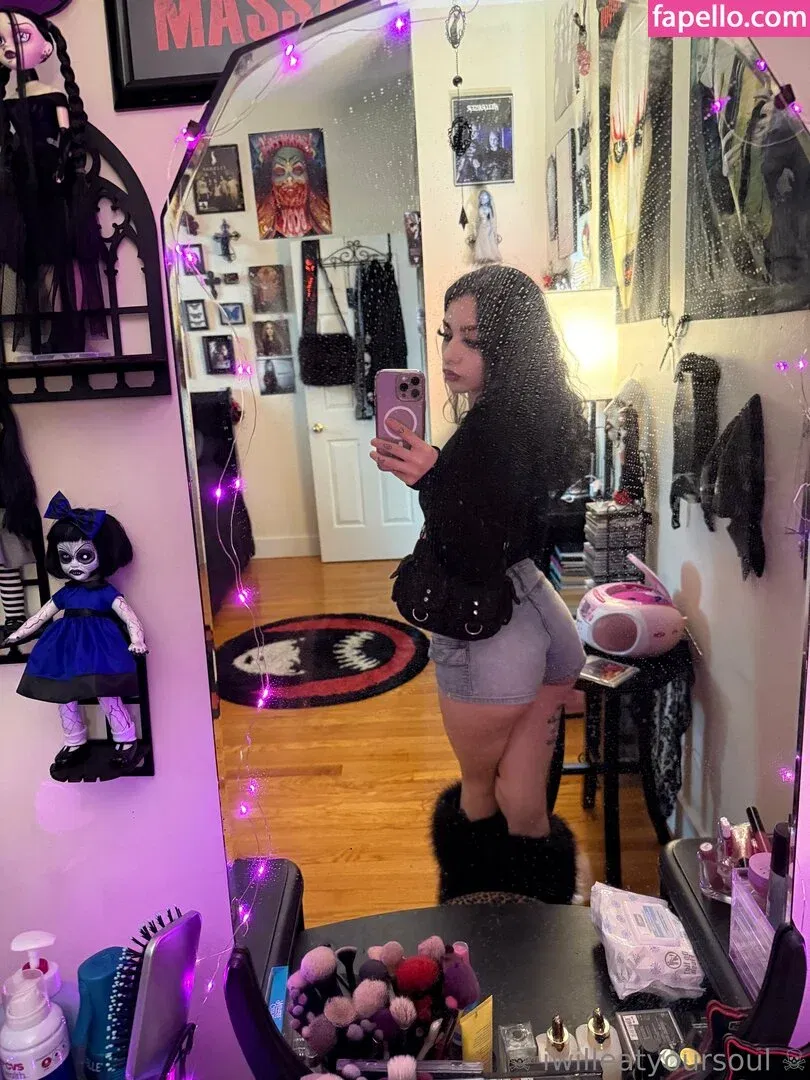 iwilleatyoursoul Onlyfans Photo Gallery 