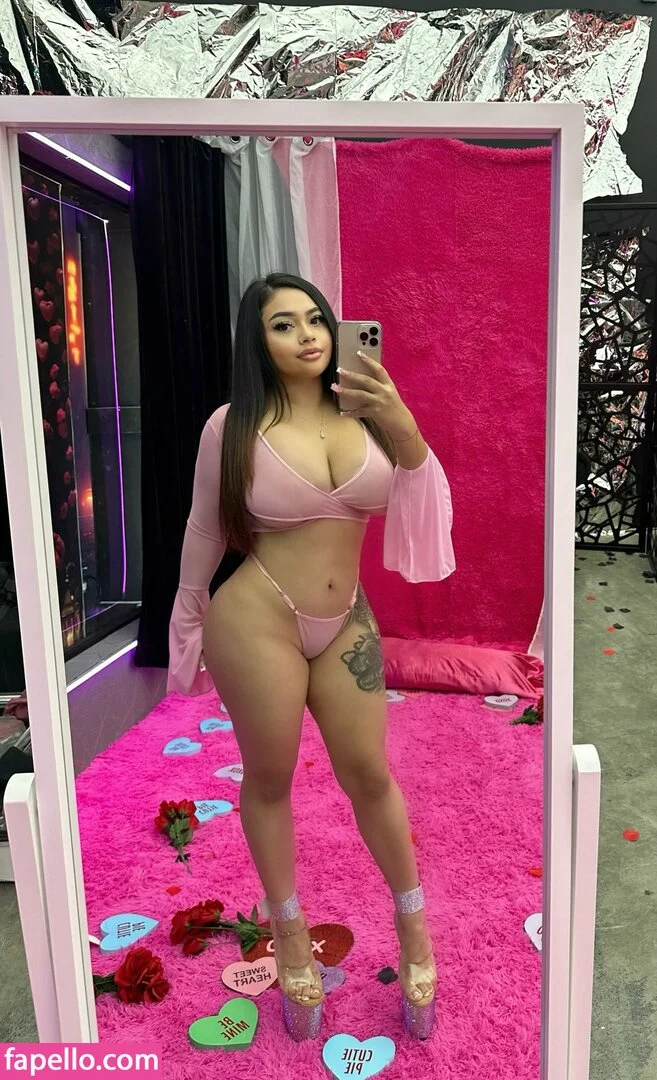 yes.senia69 / yess_enia69 / yessenialoch Nude Onlyfans Photo 24