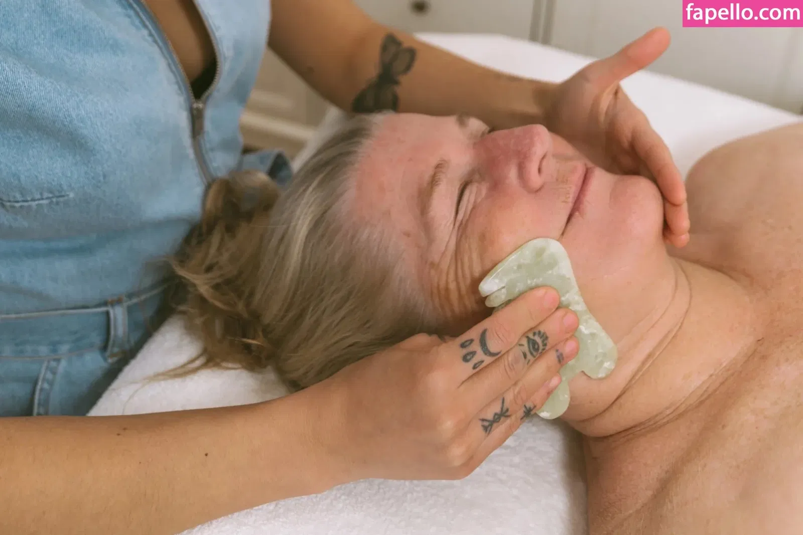 thygoddess Onlyfans Photo Gallery 