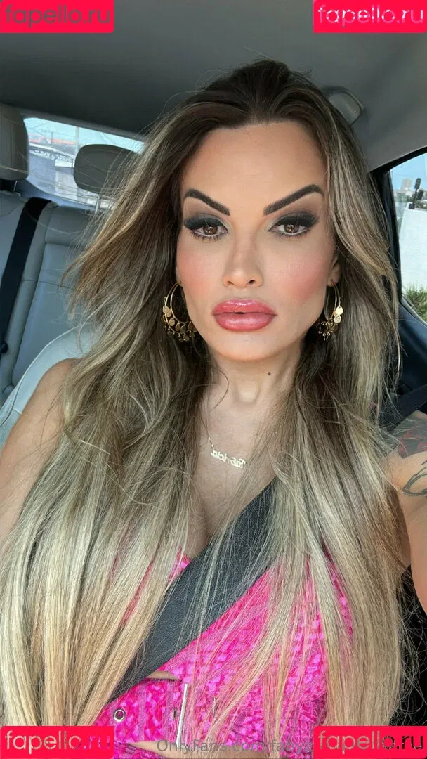 fabyzinhaa.oficial / fabyzinhaoficialfree Onlyfans Photo Gallery 