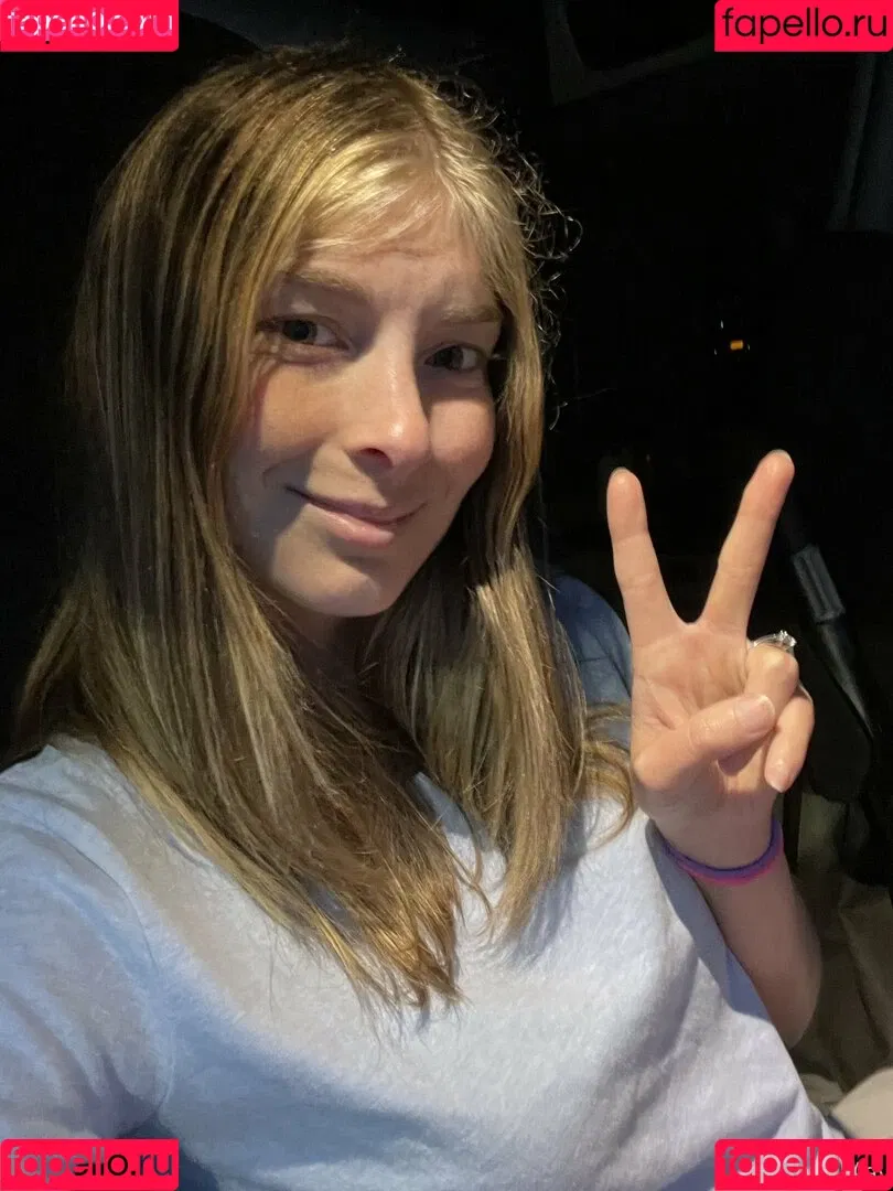 sophiemay1293 / sophiemay93 Onlyfans Photo Gallery 