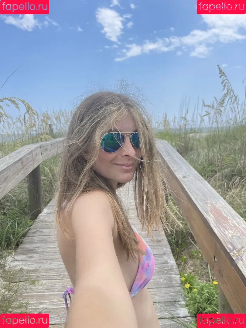 sophiemay1293 / sophiemay93 Onlyfans Photo Gallery 