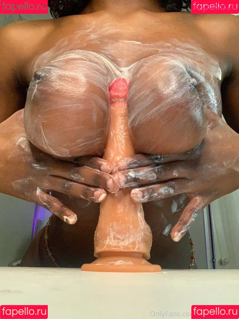Lyra Amorr / babylyraxx / babylyraxxx Onlyfans Photo Gallery 