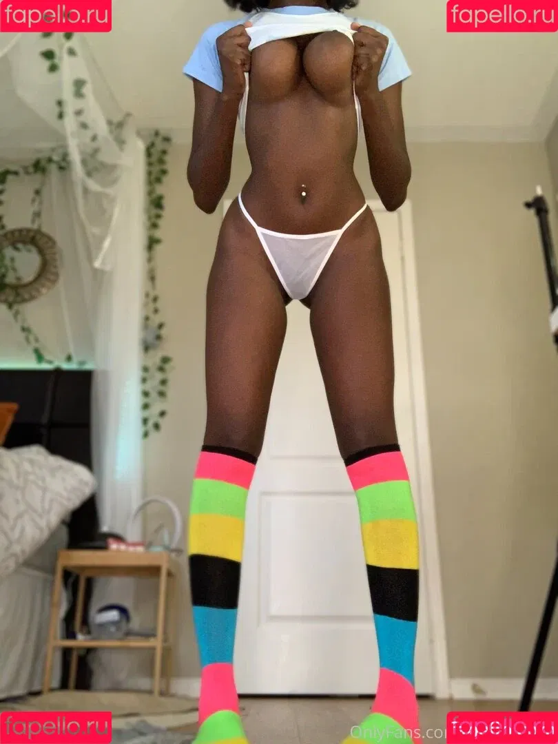 Lyra Amorr / babylyraxx / babylyraxxx Onlyfans Photo Gallery 