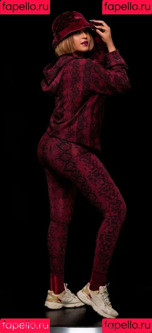Beyonce / beyoncenavago Onlyfans Photo Gallery 