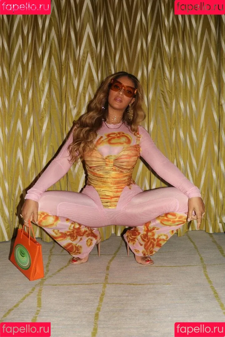 Beyonce / beyoncenavago Onlyfans Photo Gallery 