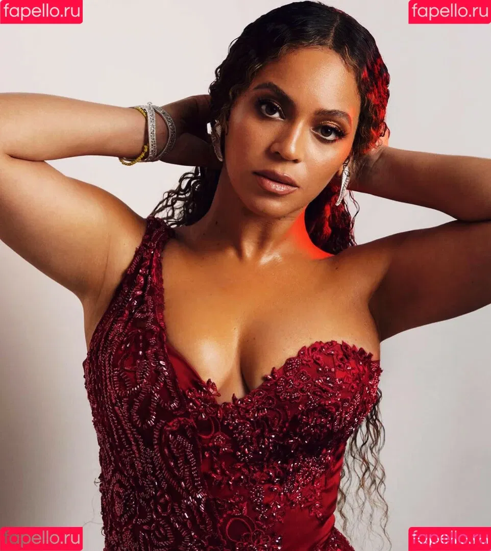 Beyonce / beyoncenavago Onlyfans Photo Gallery 