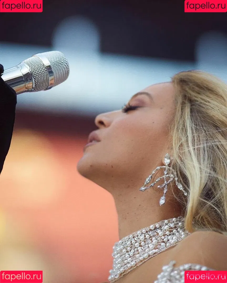 Beyonce / beyoncenavago Onlyfans Photo Gallery 