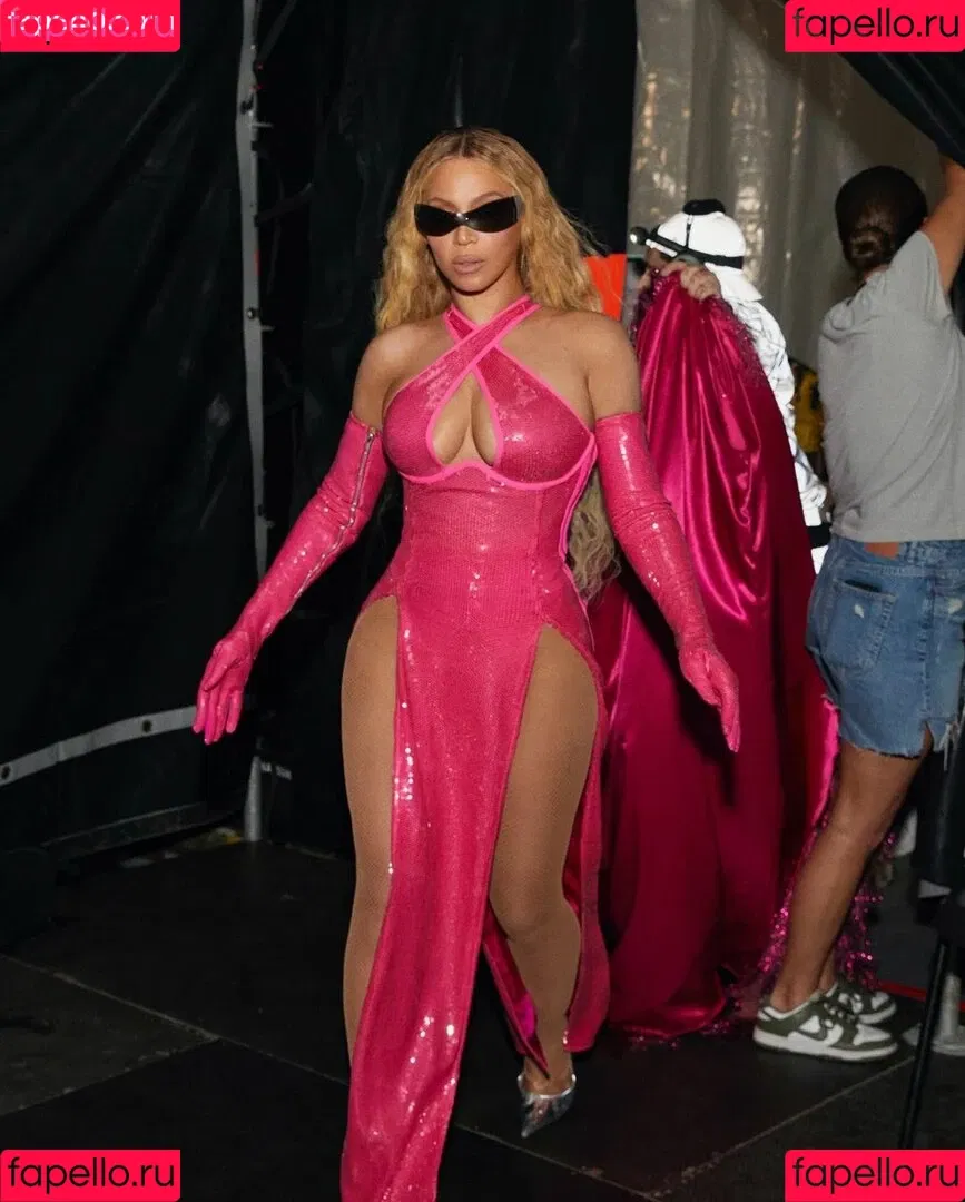 Beyonce / beyoncenavago Onlyfans Photo Gallery 