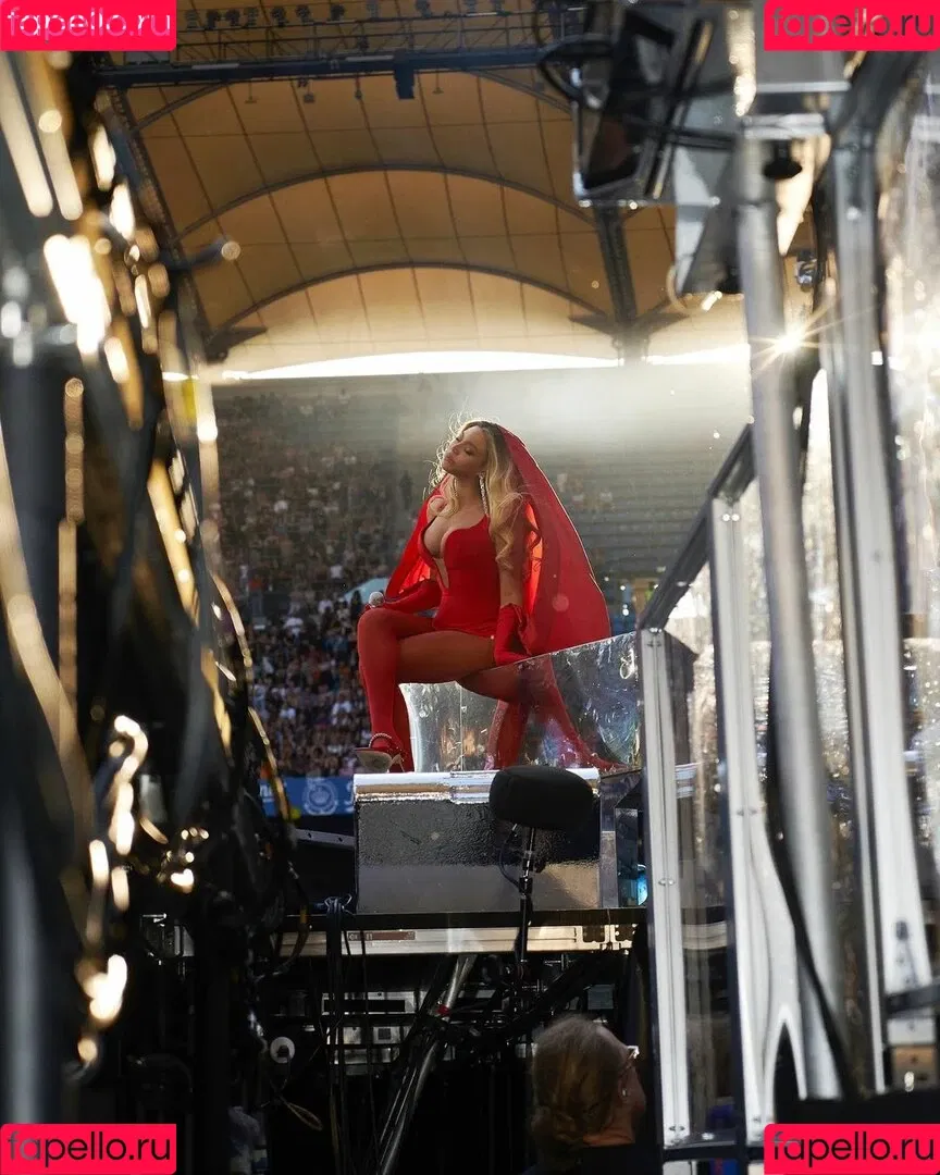 Beyonce / beyoncenavago Onlyfans Photo Gallery 