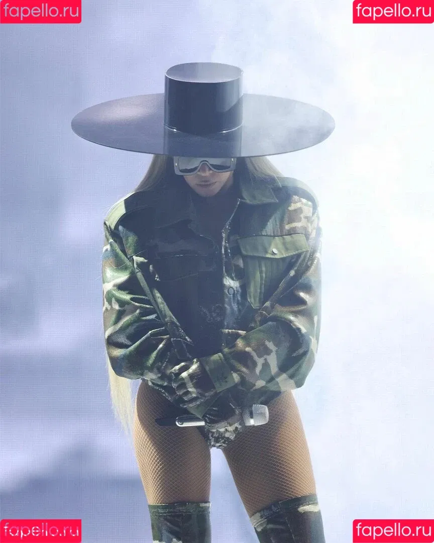 Beyonce / beyoncenavago Onlyfans Photo Gallery 