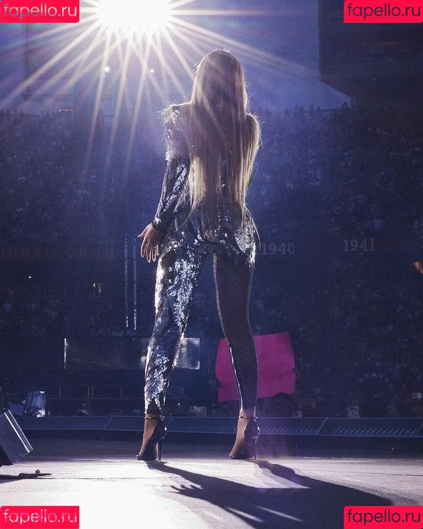 Beyonce / beyoncenavago Onlyfans Photo Gallery 