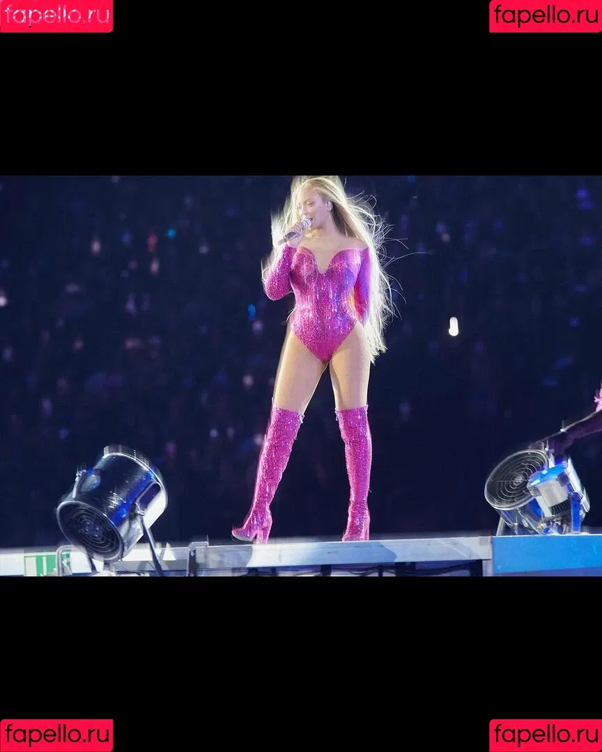 Beyonce / beyoncenavago Onlyfans Photo Gallery 