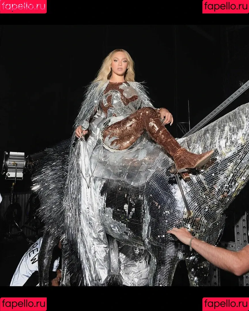 Beyonce / beyoncenavago Onlyfans Photo Gallery 