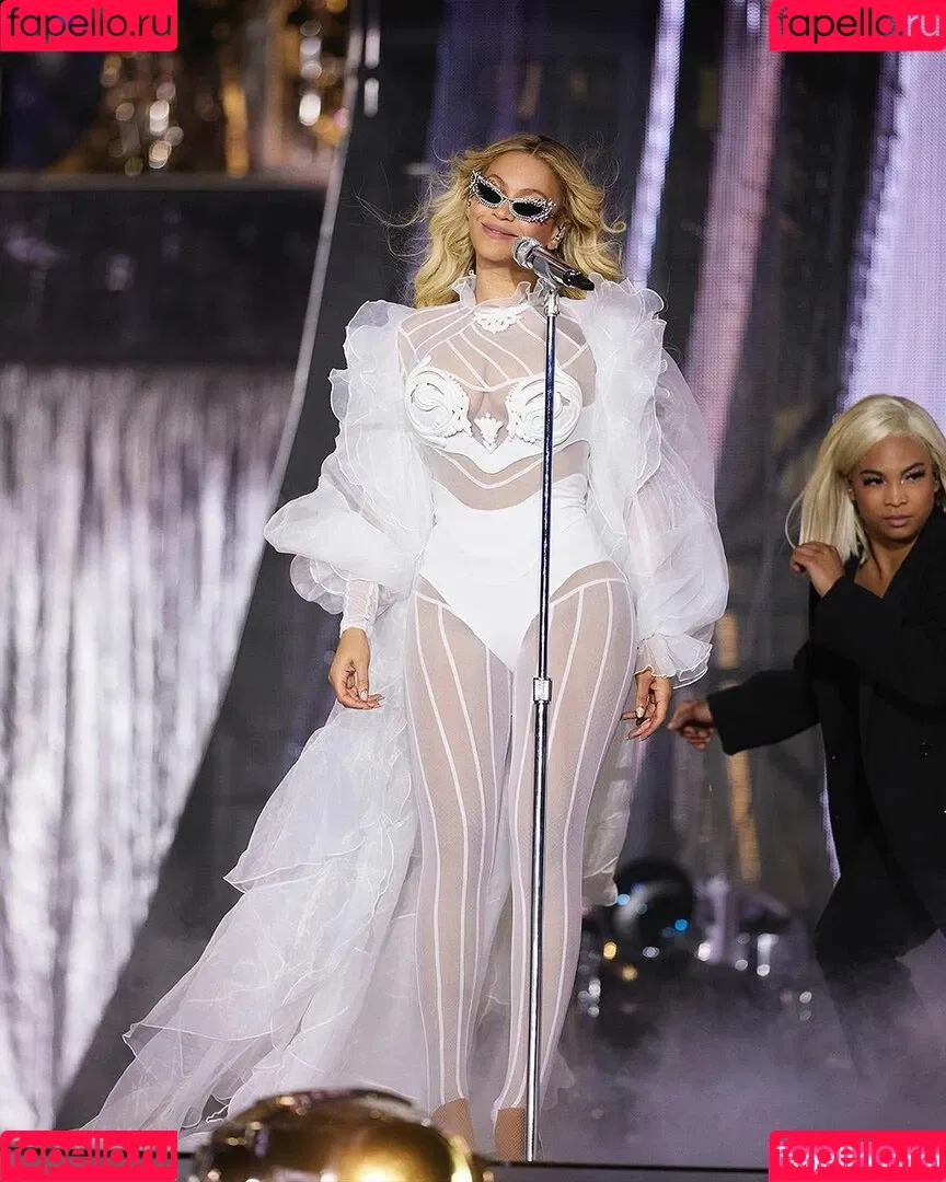 Beyonce / beyoncenavago Onlyfans Photo Gallery 