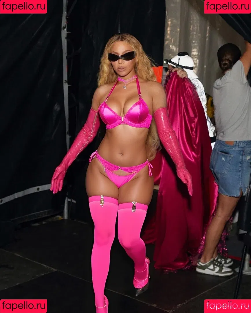 Beyonce / beyoncenavago Onlyfans Photo Gallery 