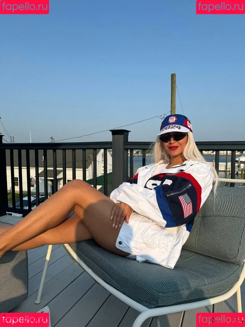 Beyonce / beyoncenavago Onlyfans Photo Gallery 
