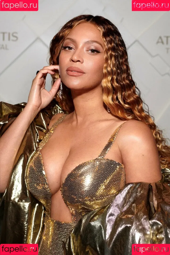 Beyonce / beyoncenavago Onlyfans Photo Gallery 
