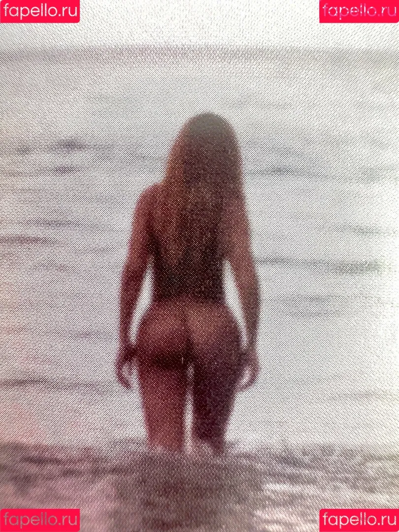 Beyonce / beyoncenavago Onlyfans Photo Gallery 