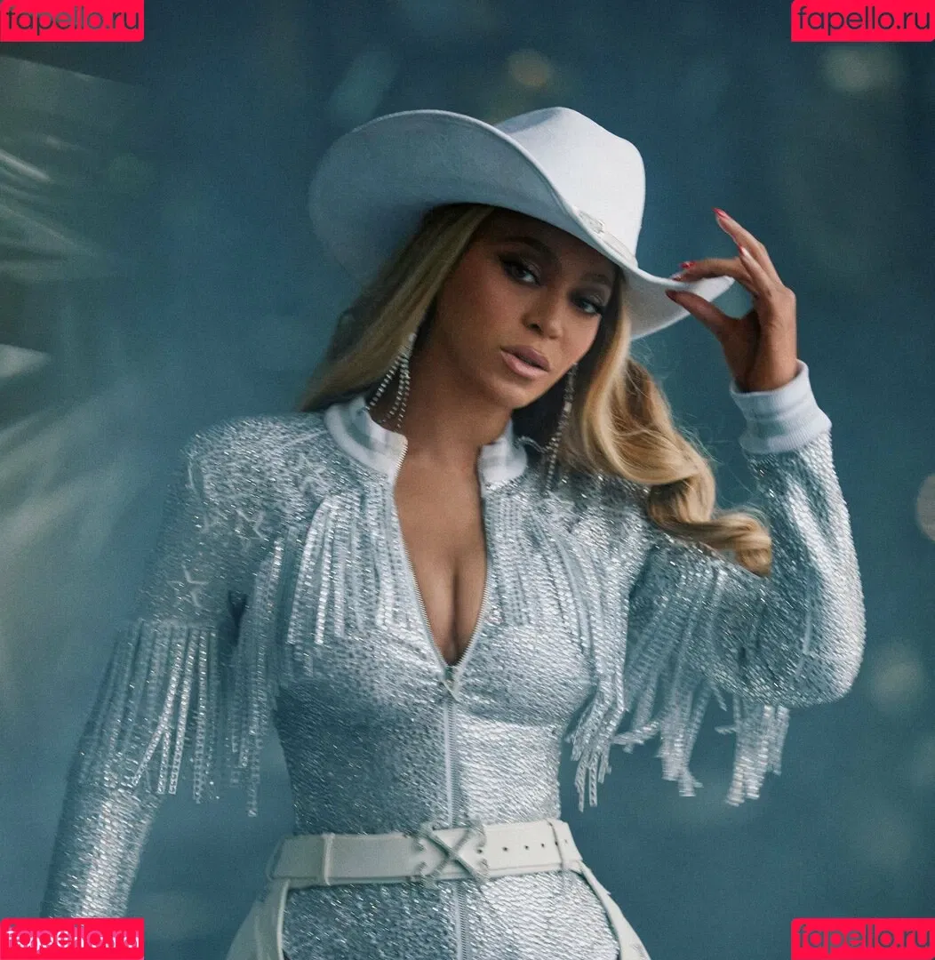 Beyonce / beyoncenavago Onlyfans Photo Gallery 