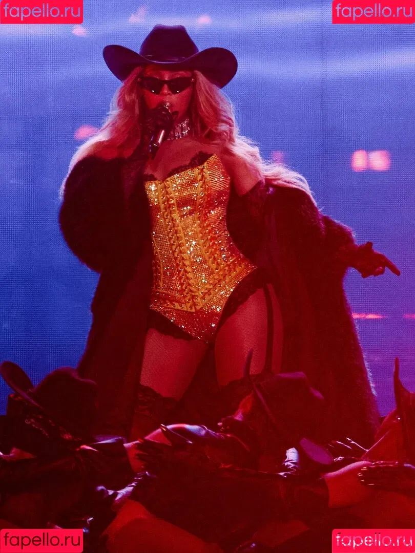 Beyonce / beyoncenavago Onlyfans Photo Gallery 