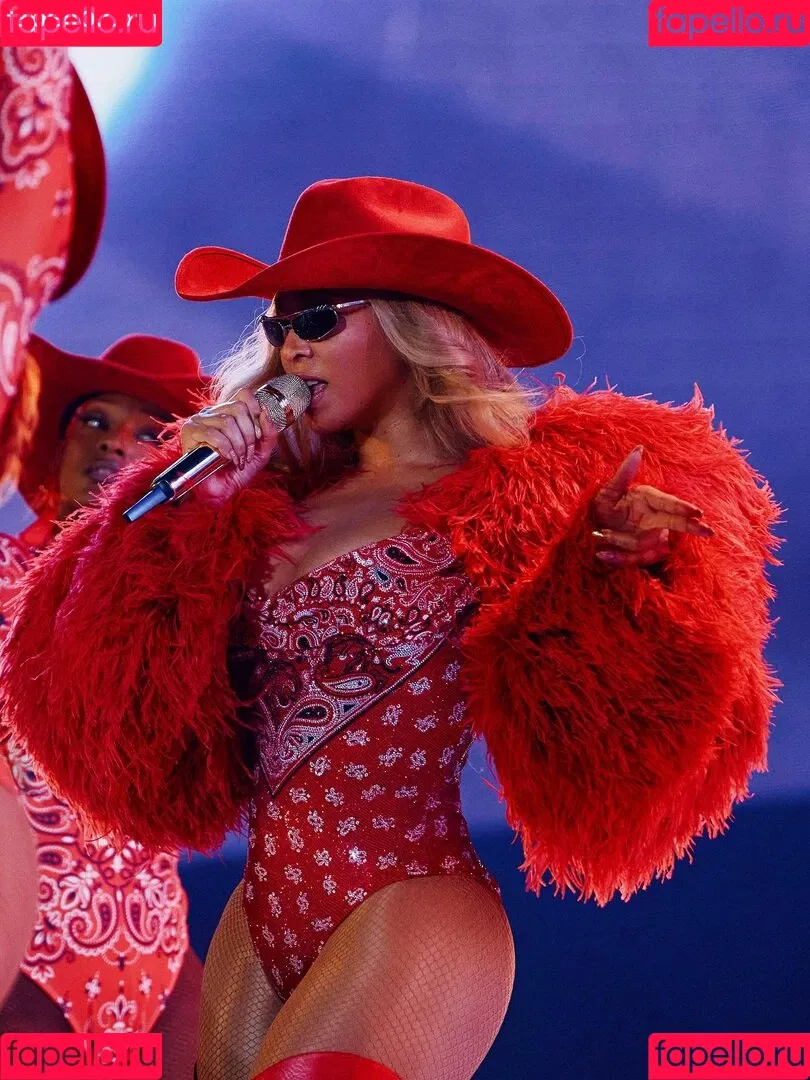 Beyonce / beyoncenavago Onlyfans Photo Gallery 