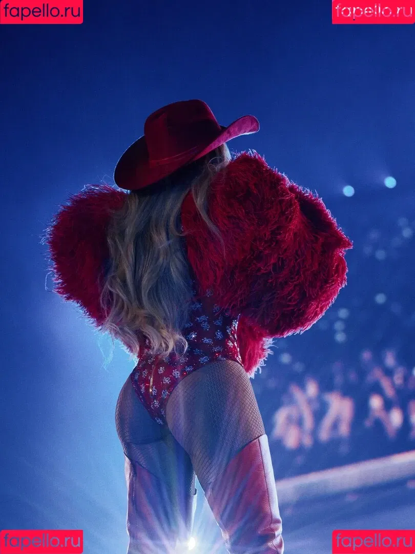 Beyonce / beyoncenavago Onlyfans Photo Gallery 