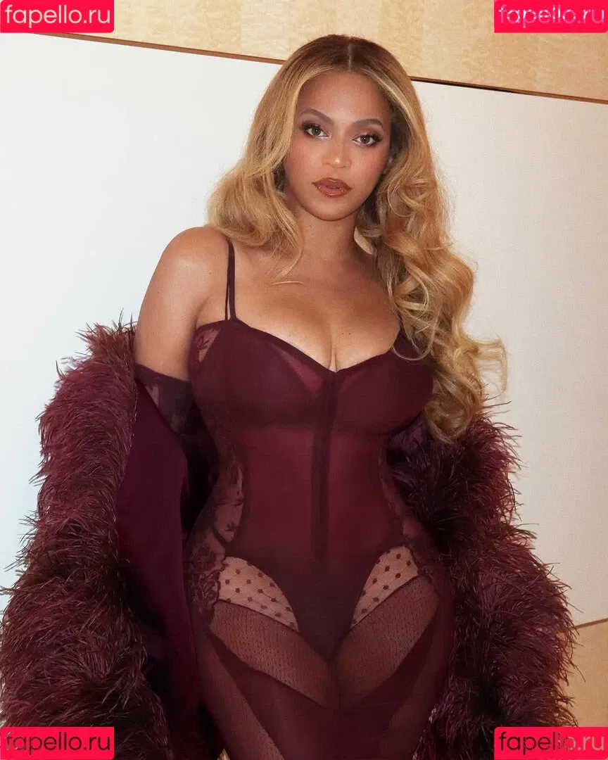 Beyonce / beyoncenavago Onlyfans Photo Gallery 