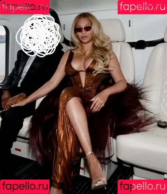 Beyonce / beyoncenavago Onlyfans Photo Gallery 