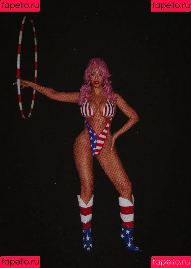 Beyonce / beyoncenavago Onlyfans Photo Gallery 
