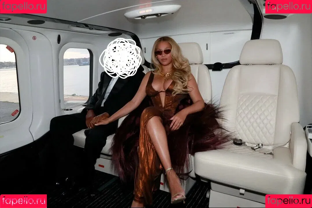 Beyonce / beyoncenavago Onlyfans Photo Gallery 