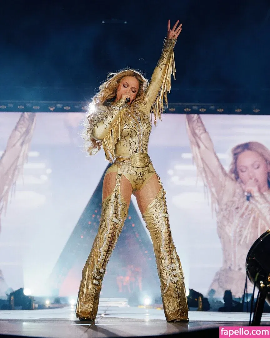 Beyonce / beyoncenavago Onlyfans Photo Gallery 