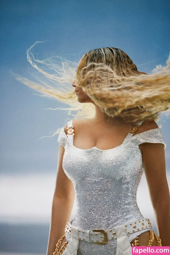 Beyonce / beyoncenavago Onlyfans Photo Gallery 