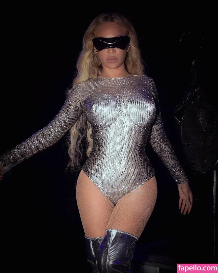 Beyonce / beyoncenavago Onlyfans Photo Gallery 