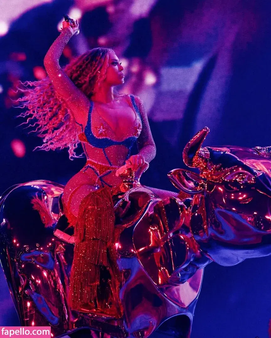 Beyonce / beyoncenavago Onlyfans Photo Gallery 
