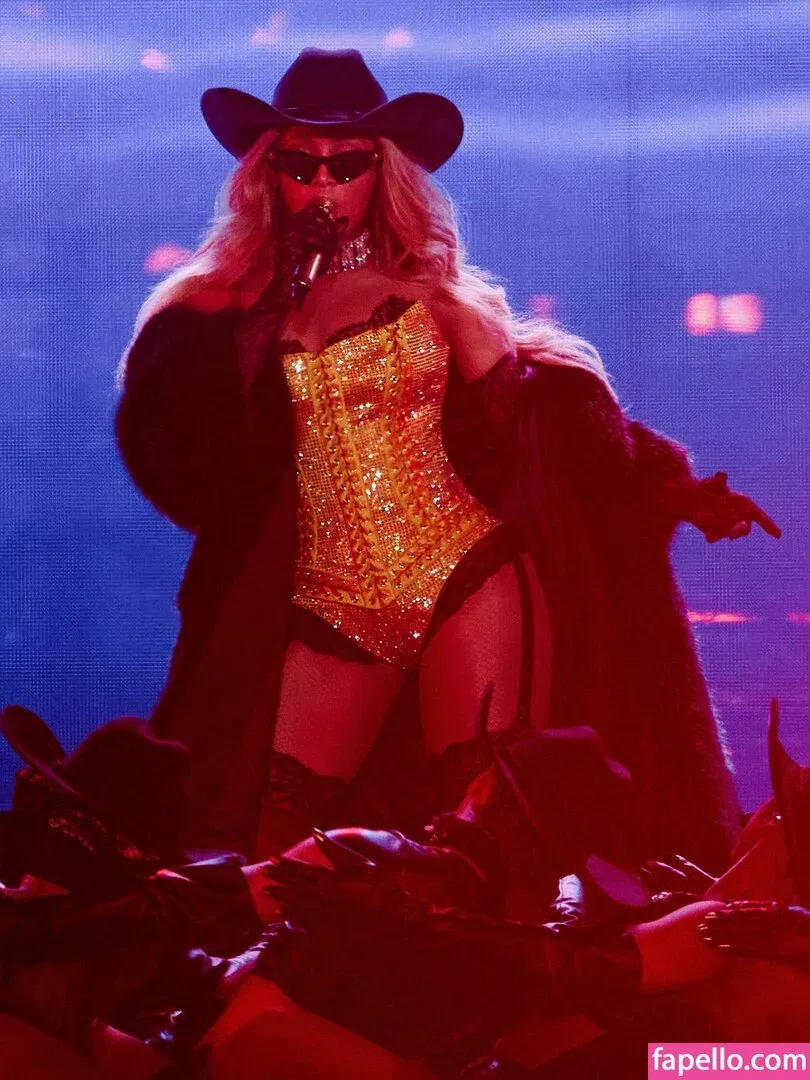 Beyonce / beyoncenavago Onlyfans Photo Gallery 