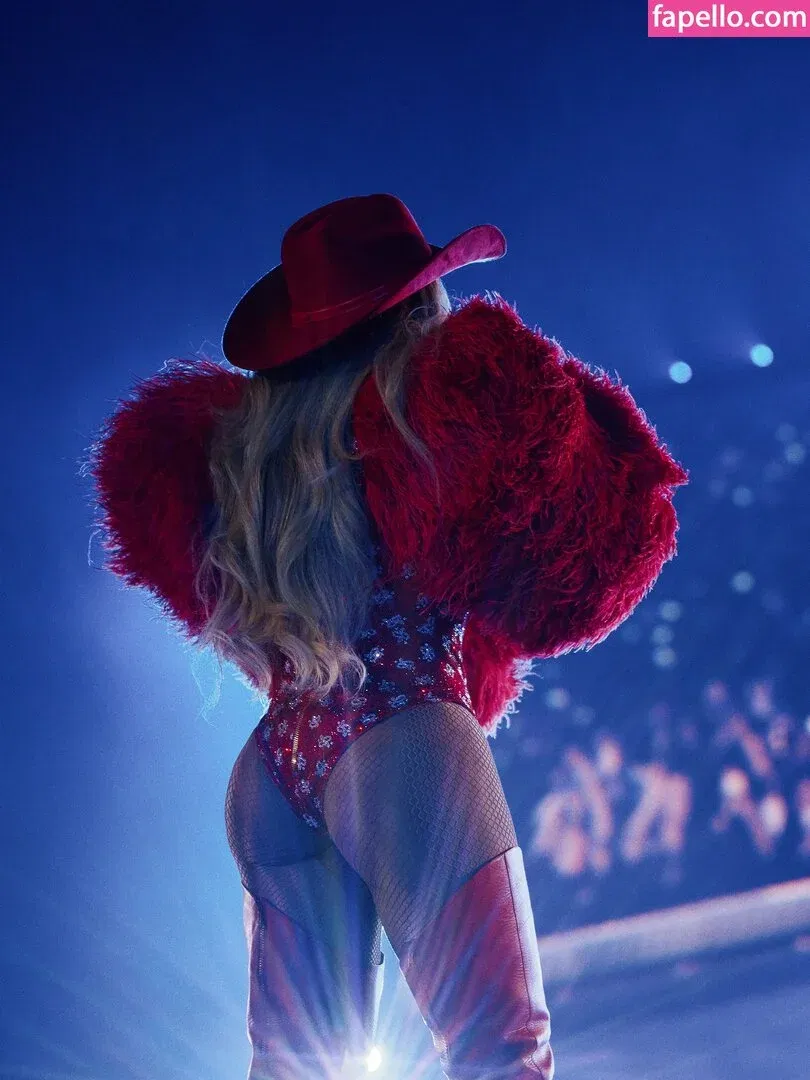 Beyonce / beyoncenavago Onlyfans Photo Gallery 