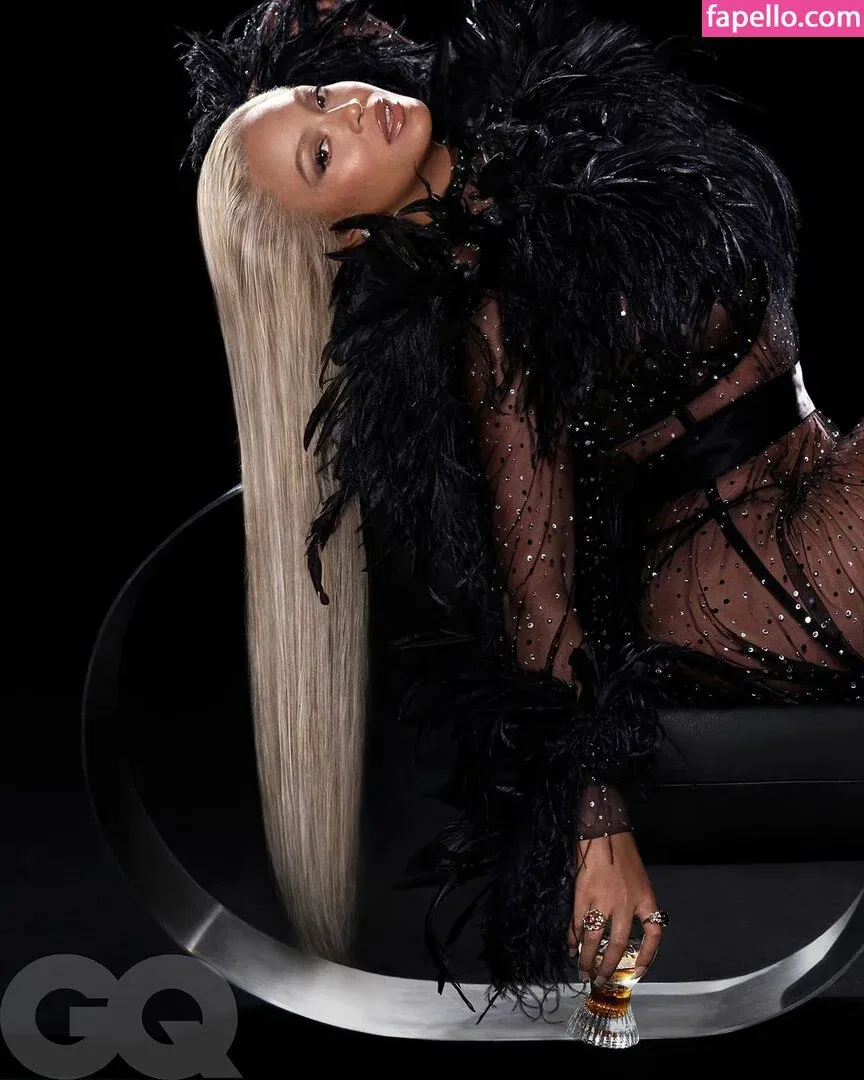 Beyonce / beyoncenavago Onlyfans Photo Gallery 