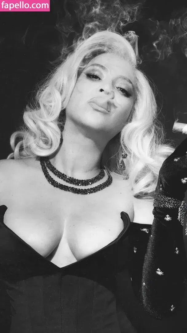 Beyonce / beyoncenavago Onlyfans Photo Gallery 