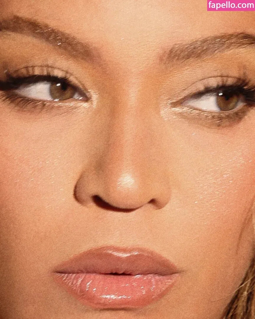 Beyonce / beyoncenavago Onlyfans Photo Gallery 