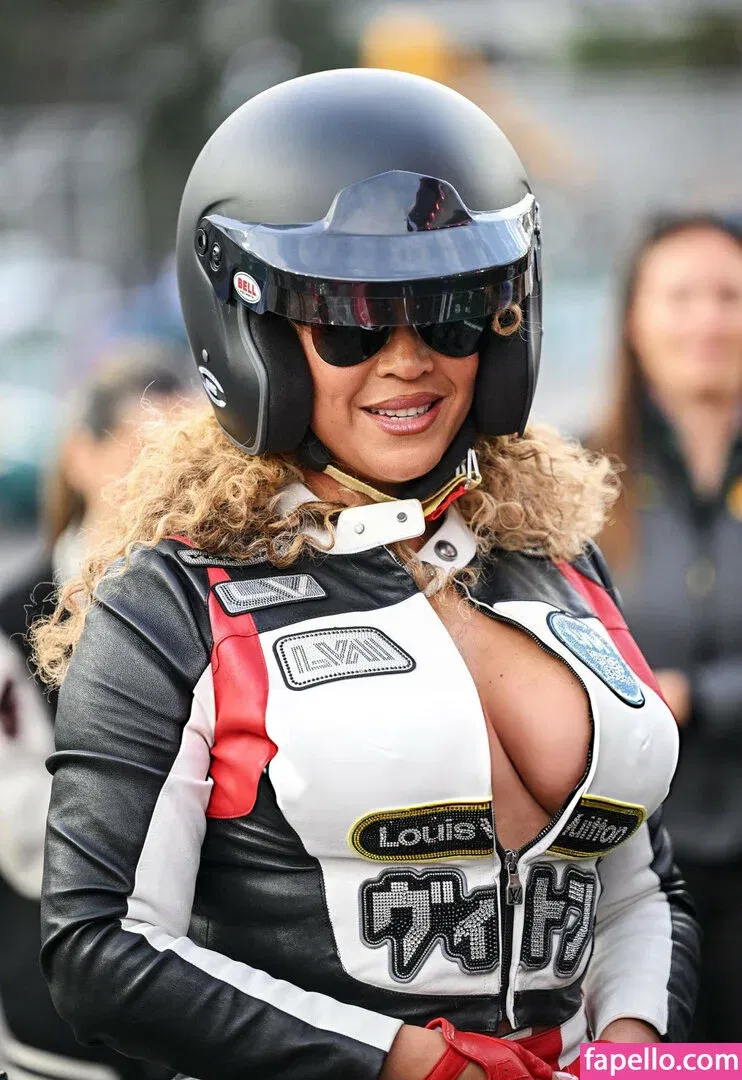 Beyonce / beyoncenavago Onlyfans Photo Gallery 