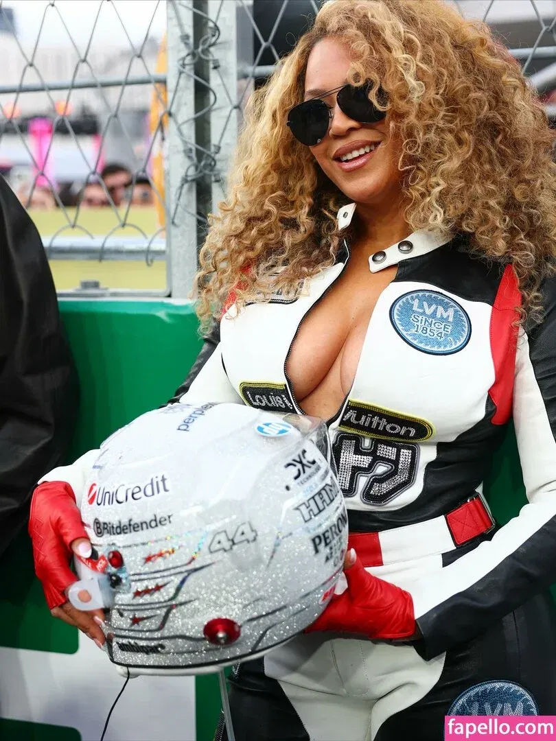 Beyonce / beyoncenavago Onlyfans Photo Gallery 