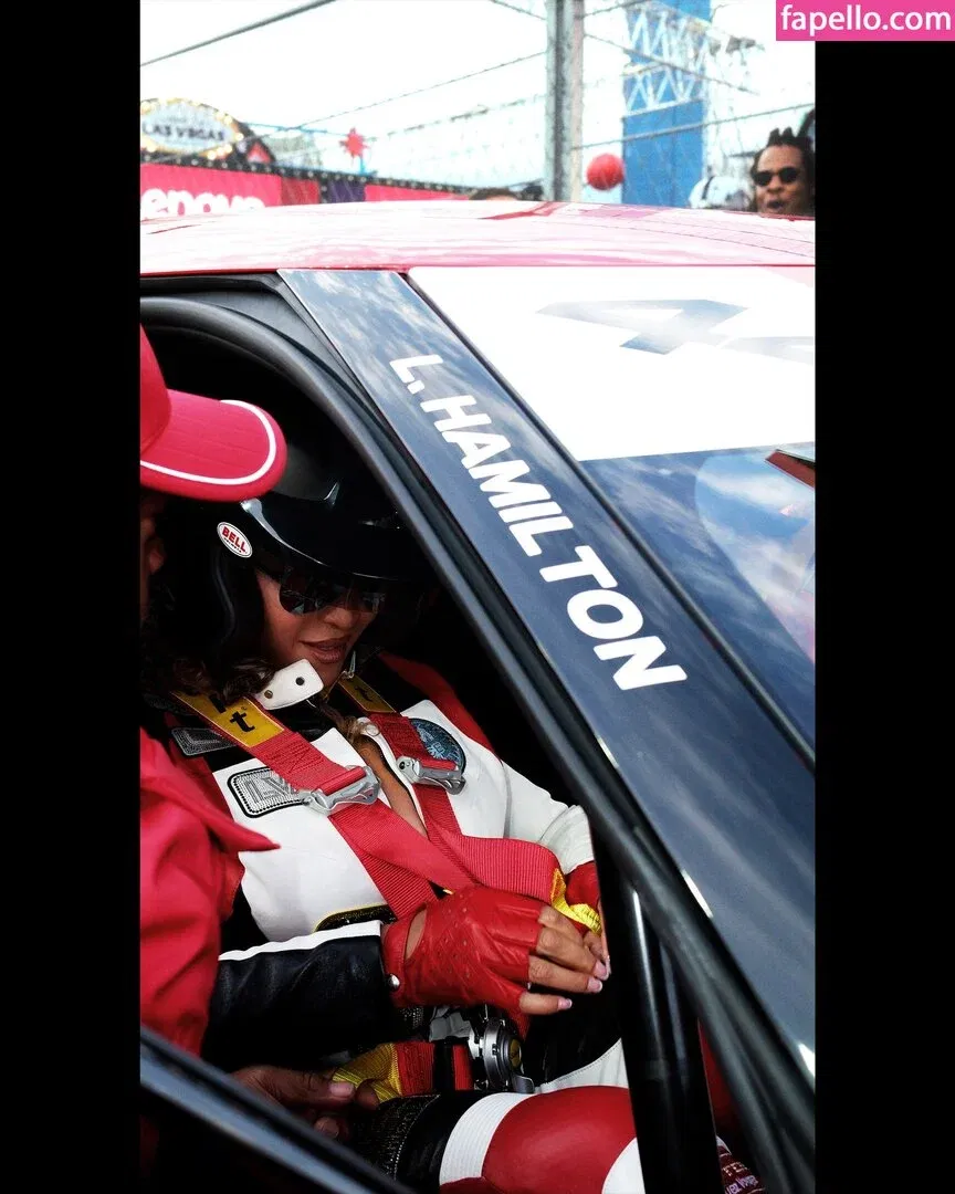 Beyonce / beyoncenavago Onlyfans Photo Gallery 