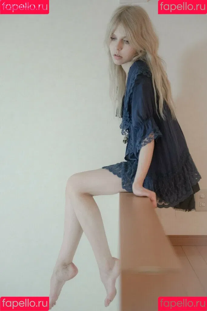 Alina Rin / alinarin / alinarinrin / arinushika / deepfake Onlyfans Photo Gallery 
