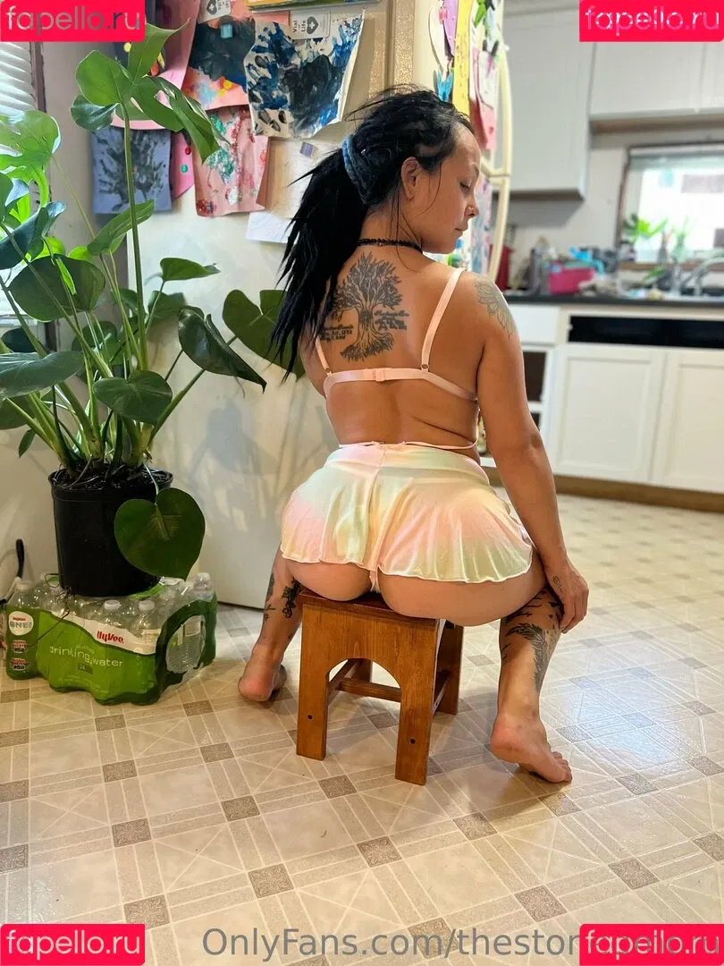 thestonedmom / thestonedmommy Onlyfans Photo Gallery 