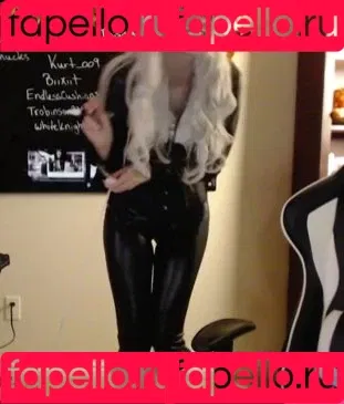 Dizzykitten / dizzykitten7 / dizzykittenpaws / thedizzykitten Onlyfans Photo Gallery 