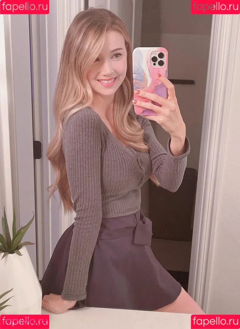 Dizzykitten / dizzykitten7 / dizzykittenpaws / thedizzykitten Onlyfans Photo Gallery 